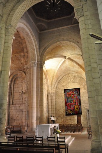 Le chœur et le transept droit