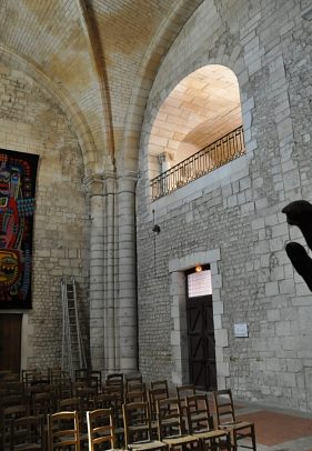 Le transept sud et la tribune dites «des sœurs malades»