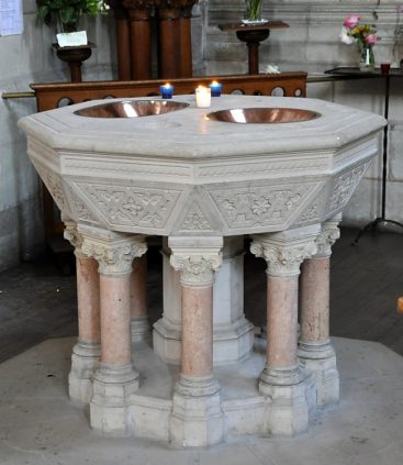 Les fonts baptismaux