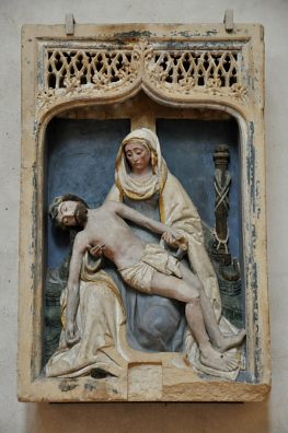 Vierge de pitié, pierre polychrome