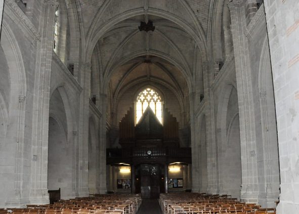 La nef et l'orgue de tribune vus du chur