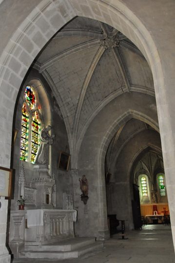 Collatral gauche et la chapelle latérale Saint-Antoine-de-Padoue