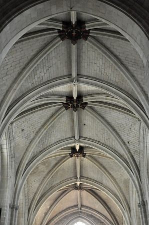 La vote de la nef et les clés de l'Arbre de Jessé (XVe  siècle)