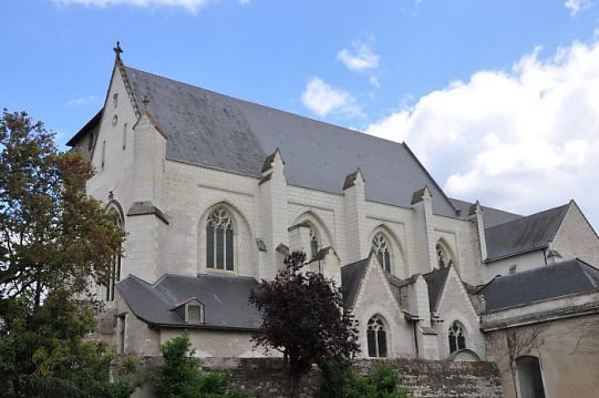 Aspect extérieur de l'église. Ici la nef (XVe siècle)