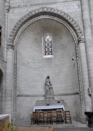 Chapelle latérale Sainte-Anne sur le côté sud