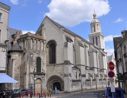 L'église de la Trinité depuis la rue Beaurepaire