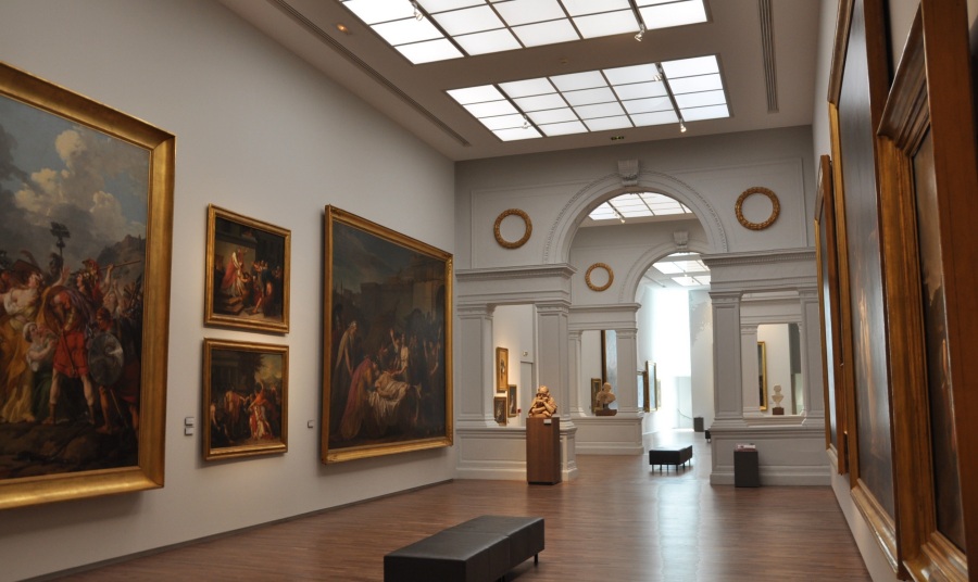 Vue d'une salle des Beaux Arts du XVIIIe siècle