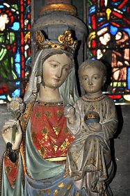 Statue de la Vierge à l'Enfant Statue de la Vierge à l'Enfant