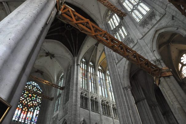 La voûte du transept vue depuis le croisillon sud La voûte du transept vue depuis le croisillon sud