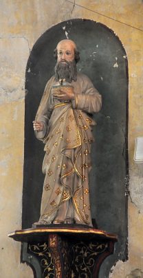 Statue d'un saint