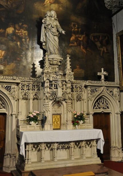 Le retable de la chapelle de la Vierge