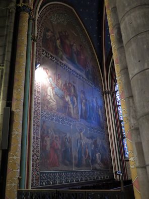 Toile dans une chapelle latérale