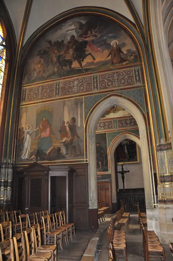 Peintures murales dans les chapelles du déambulatoire sud.