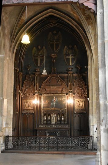 Chapelle latérale sud de Notre–Dame du Suffrage