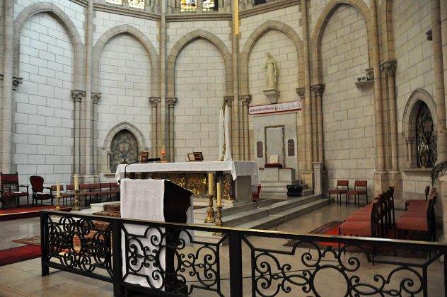 Le chœur de l'église Notre-Dame-du-Liban.