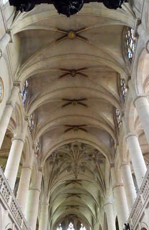 La voûte de la nef, de la croisée et du chœur