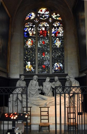 Chapelle du Saint-Sépulcre et sa Mise au tombeau du XVIe siècle