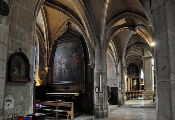 Le bas-côté nord et la chapelle latérale Saint-Jean-Baptiste