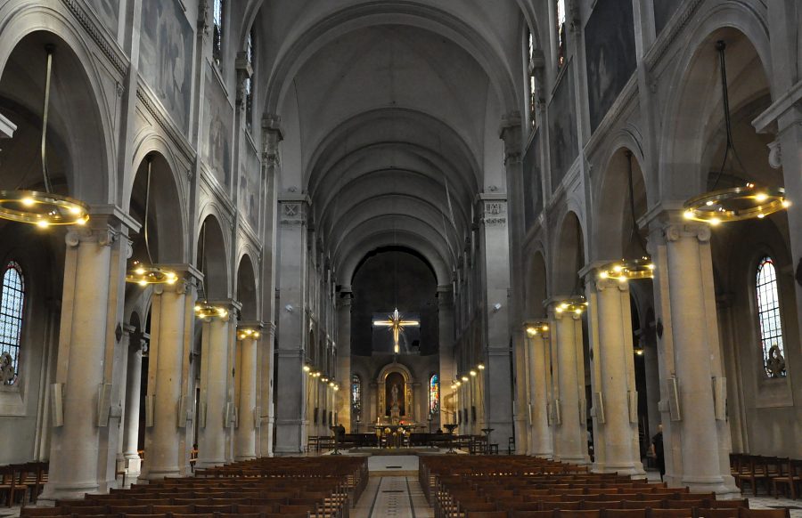 Vue d'ensemble de la nef de l'église Notre-Dame-des-Champs