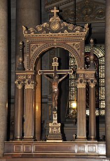 Le crucifix du banc d'œuvre