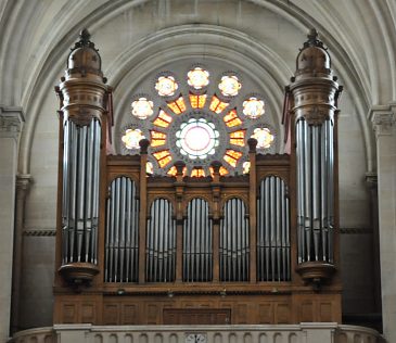L'orgue de tribune est un Merklin-Schutze de 1869