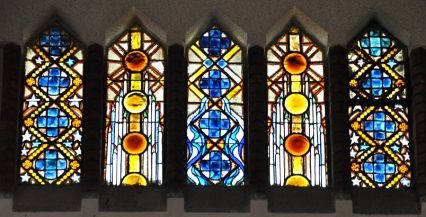 Thème des vitraux de la nef
