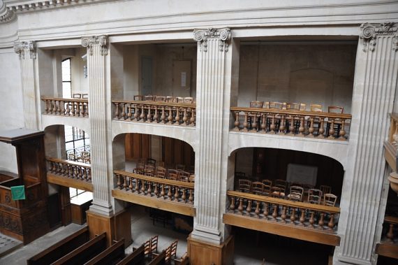 Les tribunes de la nef