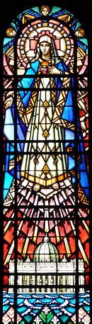 Vierge en majesté dans la nef