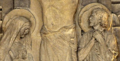 Groupe sculpté du Calvaire, détail : La Vierge et saint  Jean
