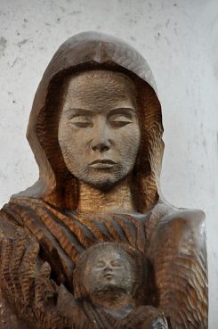 «Notre-Dame de toutes les Nations», détail