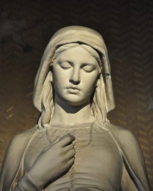 Statue de sainte Geneviève