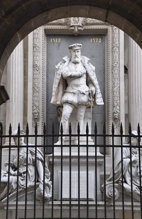 Monument érigé à l'amiral Gaspard de Coligny en 1889