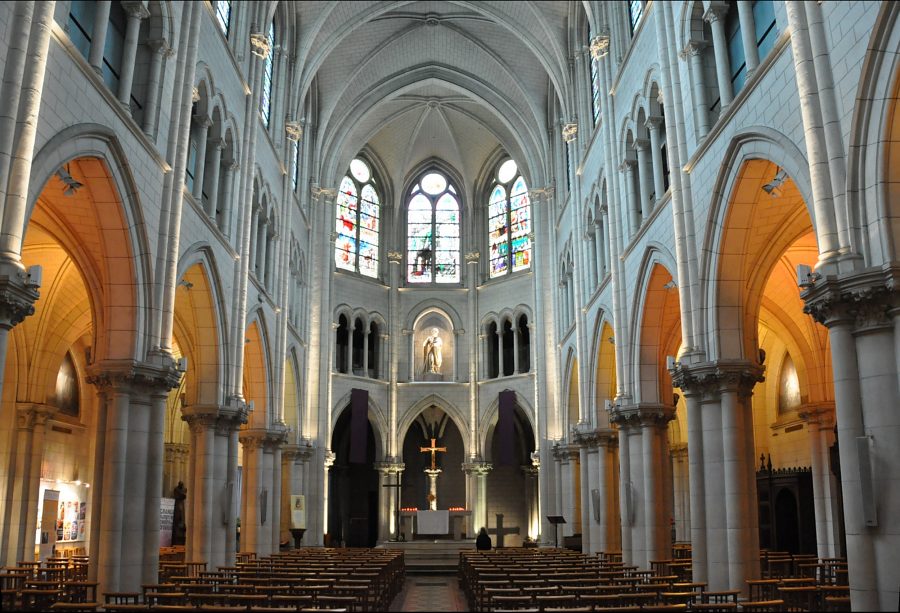 La nef de Saint-André-de-l'Europe