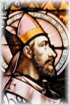 Saint Sulpice dans un vitrail de la coupole Saint Sulpice dans un vitrail de la coupole