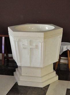 Les fonts baptismaux