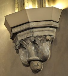 Cul-de-lampe dans le choeur