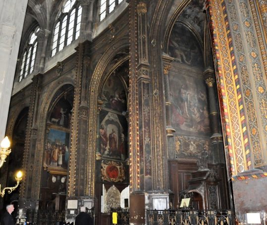 Suite de chapelles latérales