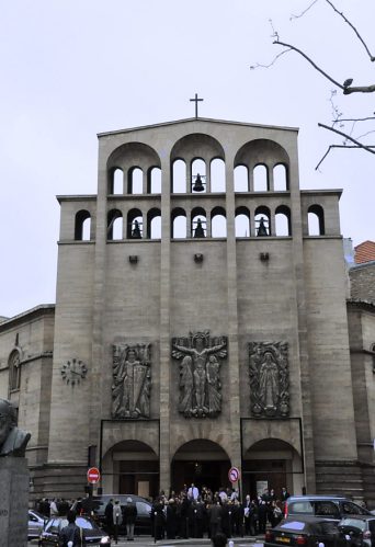 La façade de Saint-Ferdinand-des-Ternes