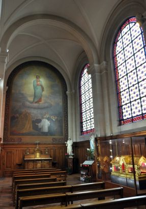 Chapelle du Sacré-Cœur dans le bas-côté droit