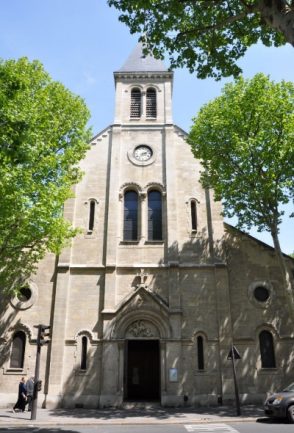 La façade de l'église