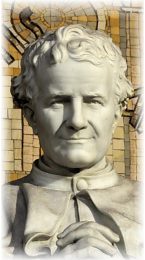 Saint Jean Bosco, statue du transept droit