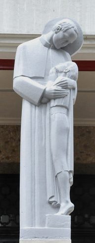 Statue de saint Jean Bosco