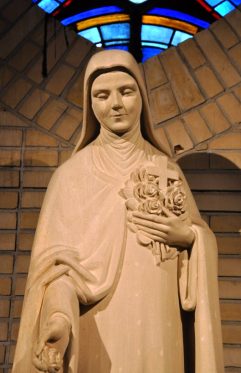 Statue de sainte Thérèse