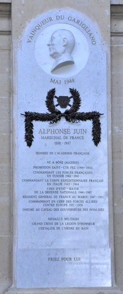 Plaque dédiée au maréchal Alphonse Juin Plaque dédiée au maréchal Alphonse Juin