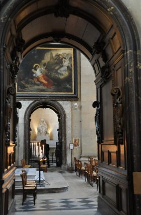 Boiserie dans les bas-côtés