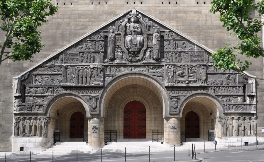 La façade et ses sculptures de Bouchard