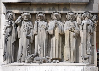 Sculpture de Bouchard : groupe d'apôtres