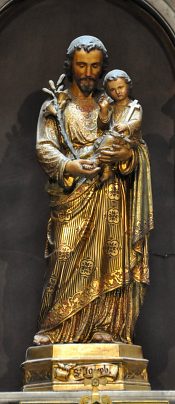 Statue de Joseph avec l'Enfant