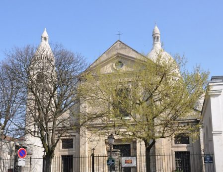 La façade de l'église