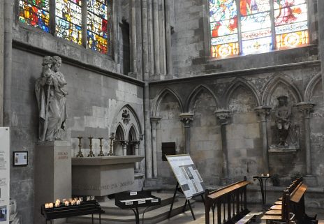 La chapelle Saint-Joseph dans le transept sud